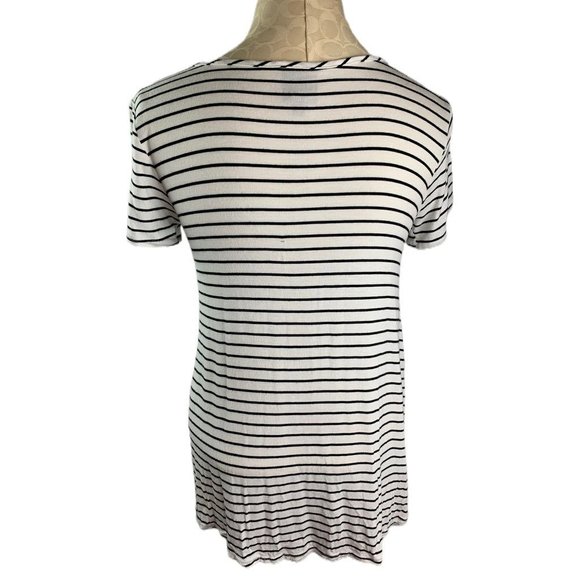 Small Bobeau Women's Black White Striped Short Sleeve Tshirt Layered - Picture 6 of 7